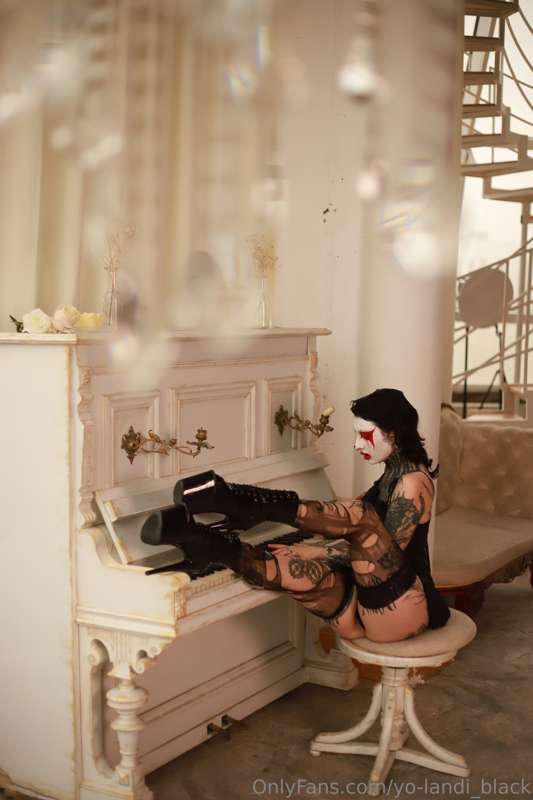 can you play the piano?