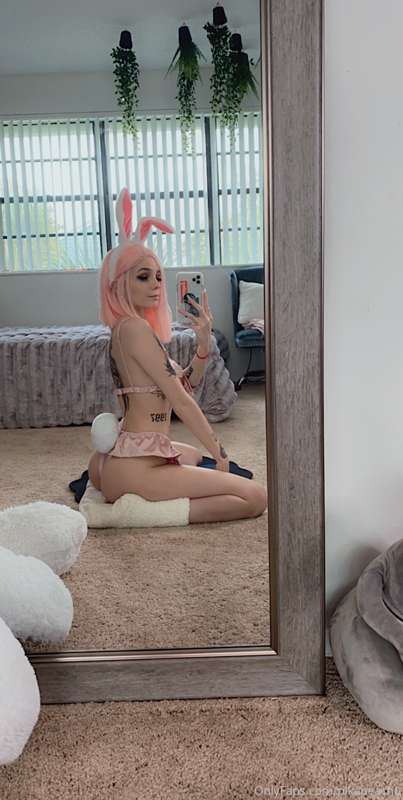 You ever seen a naked bunny? Now you have 😳🐰 all of the nude.. 24