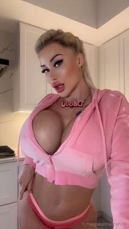 Let me see that cock, babe 🍆 $15 for a filthy dick rating 😈 ..