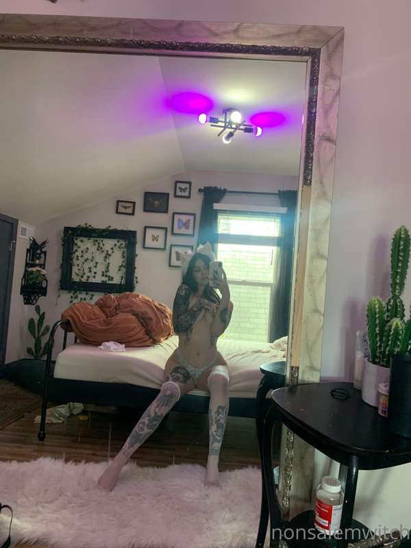 Nonsalemwitch - Onlyfans - 04 Apr, 2022 1