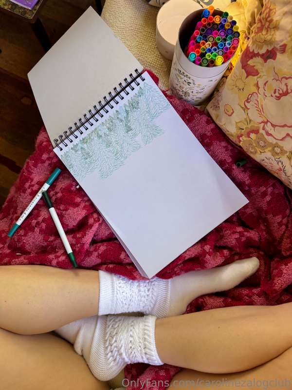come get cozy tonight 😊  onlyfans.com/carolinezalog 1