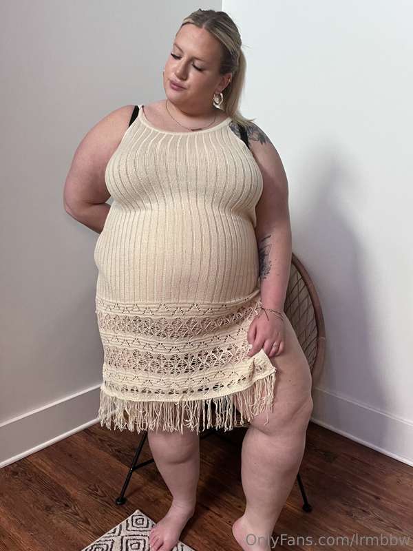 Tried on a bunch of new dresses! They ended up being tighter.. 4