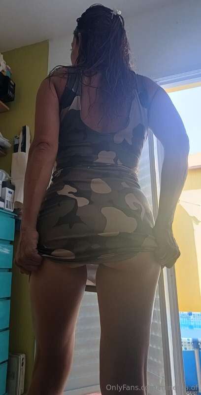 Enamorada de este vestido!❤😎🔥 Cómo me queda??Que empiecen bi.. 3