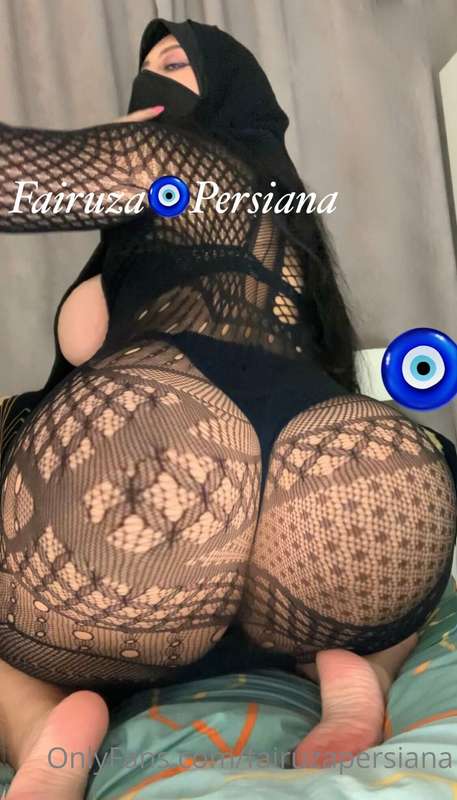 PRESS LIKE ON MY POSTS IF YOU WANT ME FILM BOOTY VIDEOS THIS..