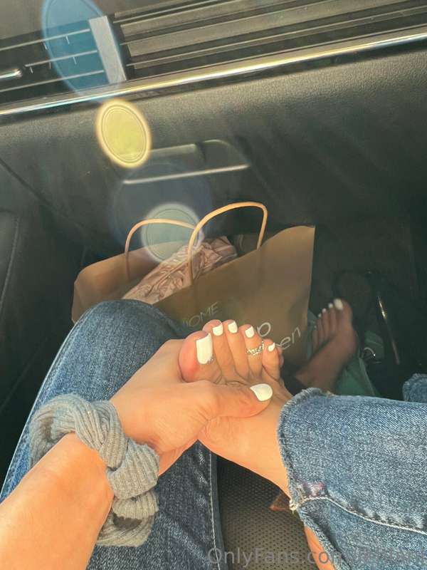 Been having issues uploading to onlyfans but this seems to f.. 10