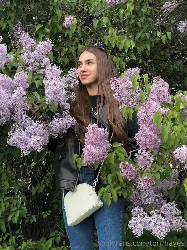 I associate early spring with tulips, and late spring with l..