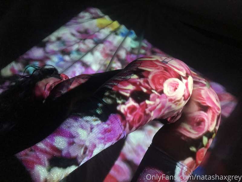 messed around with the projector and made some pretty cool p.. 2