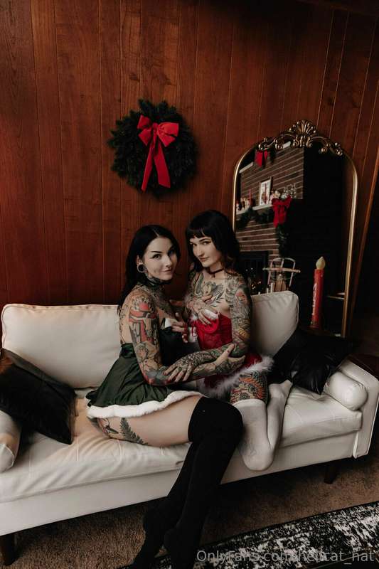 On the first day until Christmas, my photographer gave to me.. 10