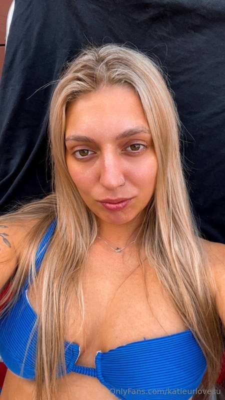 I think I want to buy new lingerie, but I don't really know .. 2