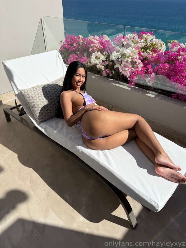 Who's ready for some hot vacation content 😋☀️🕶️🍑 6