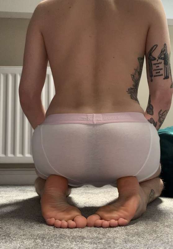 This underwear is a bit see through 👁