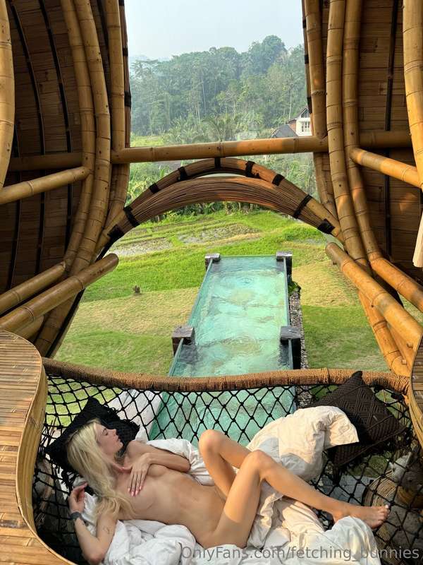POV you waking up in bali with the best view.The net is stro.. 2
