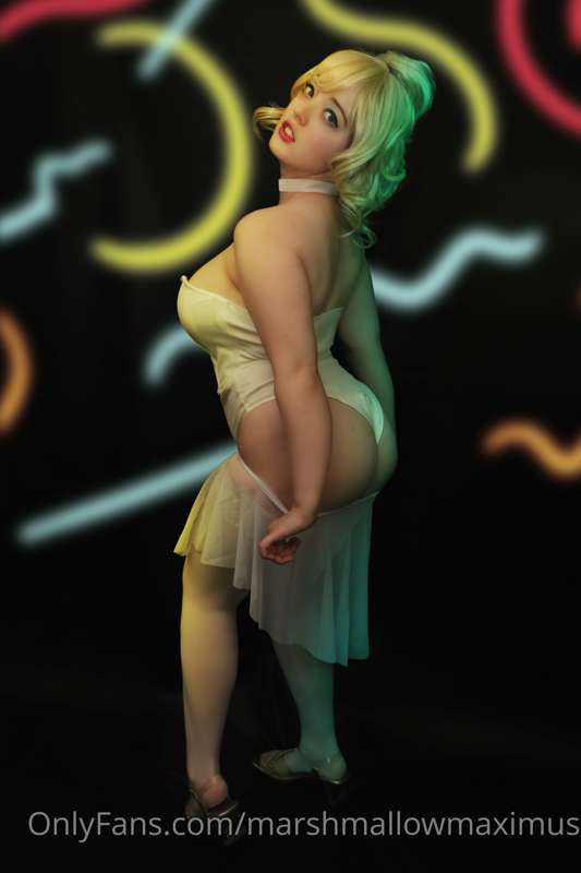 Holli Would from Cool World <3
Part 1 17