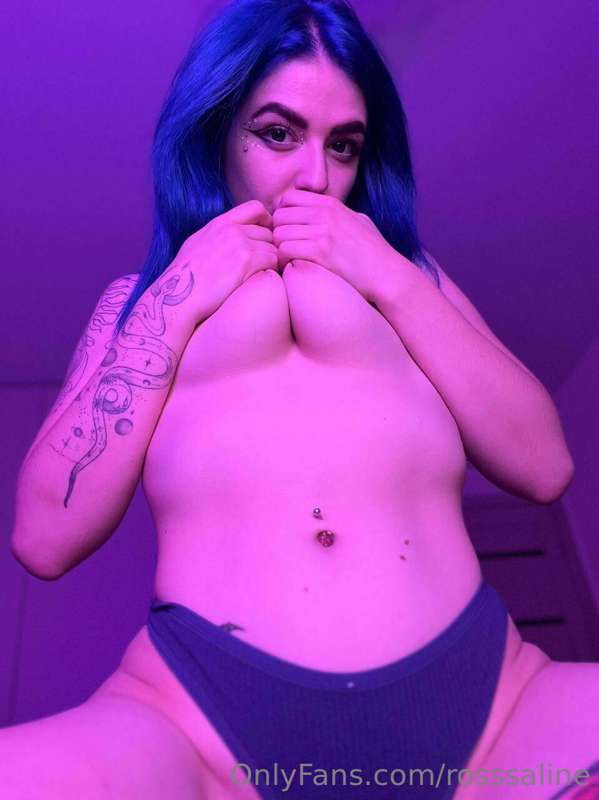 🔞Your little girl is hungry for cock😈  I wonder what you wou.. 1