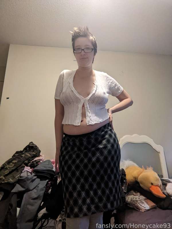Honeycake93 - Fansly - 04 Oct, 2022 10