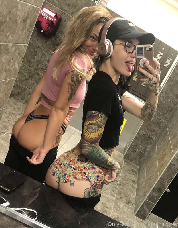 Booty pics at the gym with my bestie sommer! Getting ready f.. 4