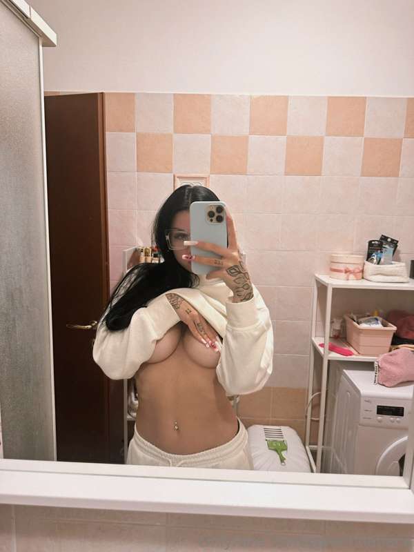 Ops... che sto per fare?👀

Oops... what am I about to do?👀