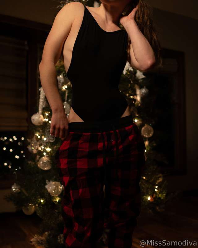 ✨ A Christmas Poem by Sam ✨T’was the night before Christmas,..