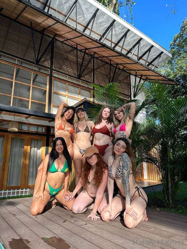 The story of seven horny friends 📖✍🏻 @mischagoeswild @frisky.. 2