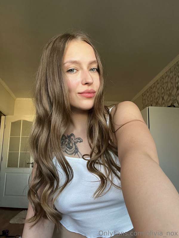 First or second?🌸🍭💦 2