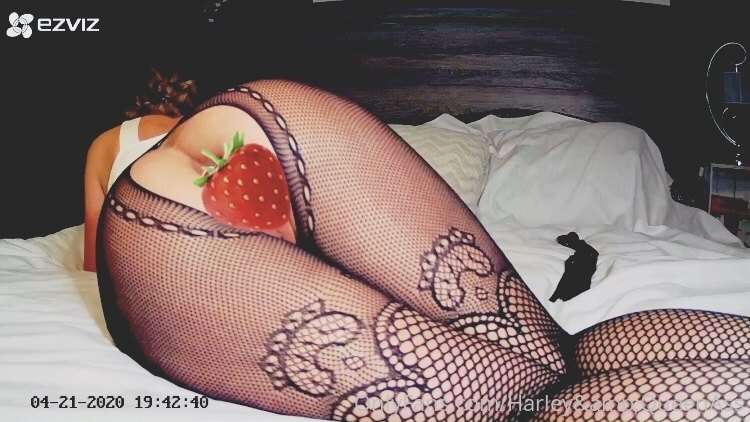 🍓 EAT ME BABE 🍓   🍒 VIP PAGE FOR THIS NUDE PIC AND MORE 🍒  🍑..