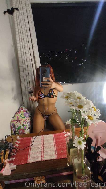 Do you like my flowers panties Daddy?🍷💌🔥