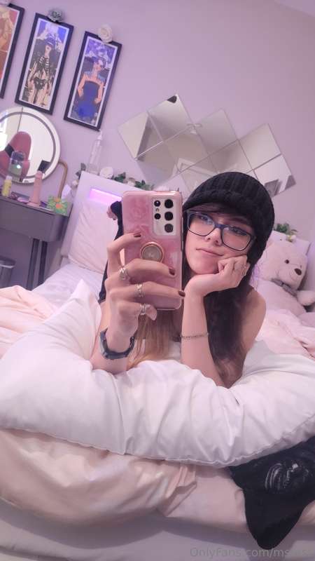 Just your average gothy girl... that also likes making you c.. 20