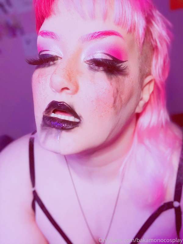 Mini-set number 2 is a post face fucking set with a whole lo..
