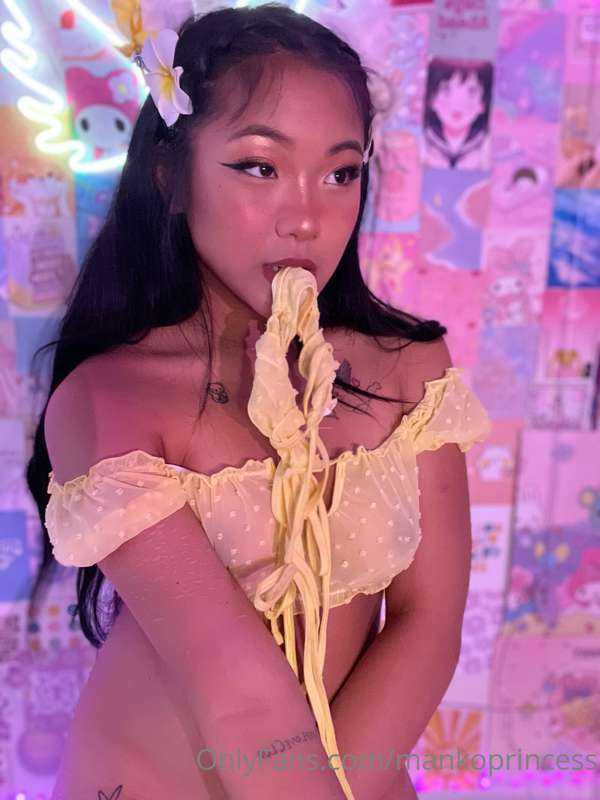 Gag me with my panties while you stretch me out 1