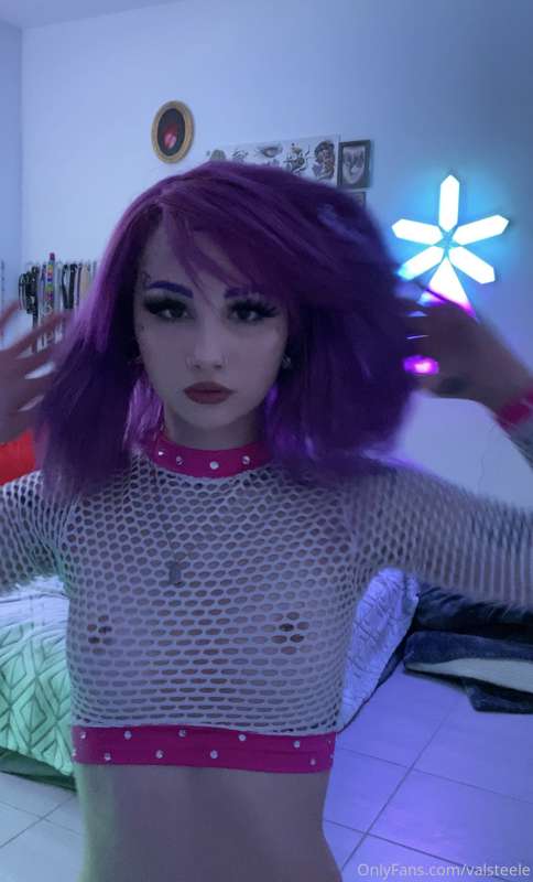 more pics in this outfit since you guys like it so much. its.. 5
