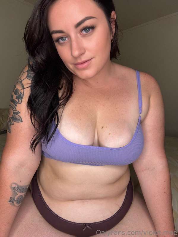 31 years old, no implants, hairless down under, 5’2”, 180 lb.. 1