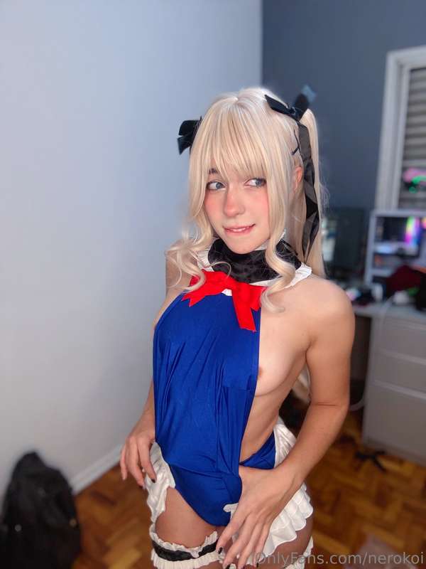 Starting the week just the way you like it… 🎀✨ Is Marie Rose..