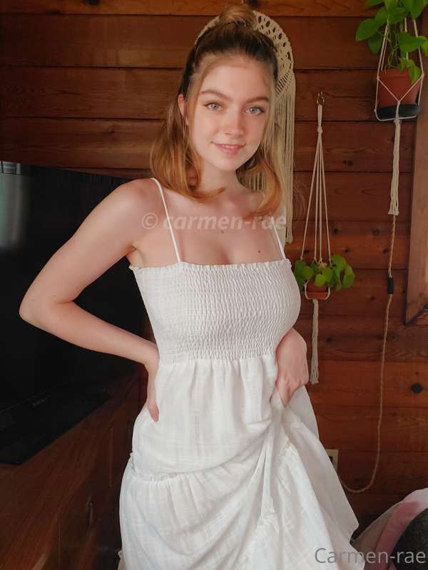 Definitely one of my cutest dresses 😊 check your DMS for mor.. 16