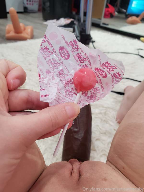 Want to taste my ass and pussy? 2