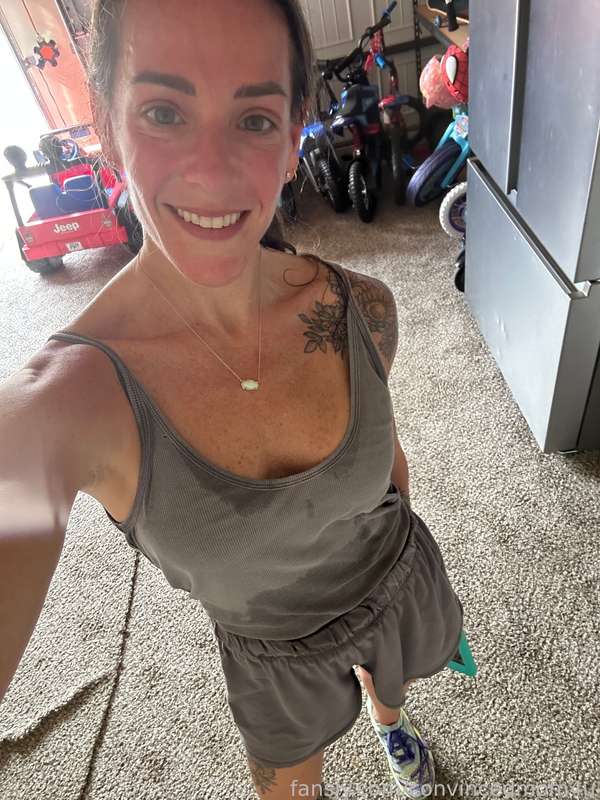 Convincedmom4U - Fansly - 07 Apr, 2025