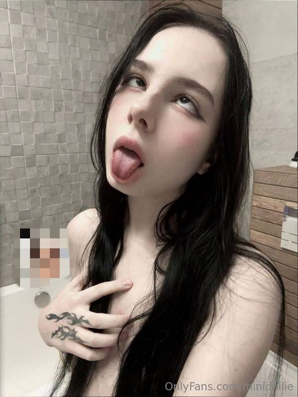 FREE ACCOUNT 🎊✅ANAL QUEEN✅ 🎊 @hina_vip is a nymphomaniac bea..