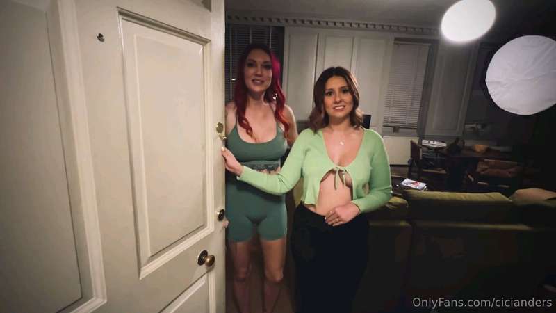 When the plumber comes to see @mooreerinxxx and I and we can..