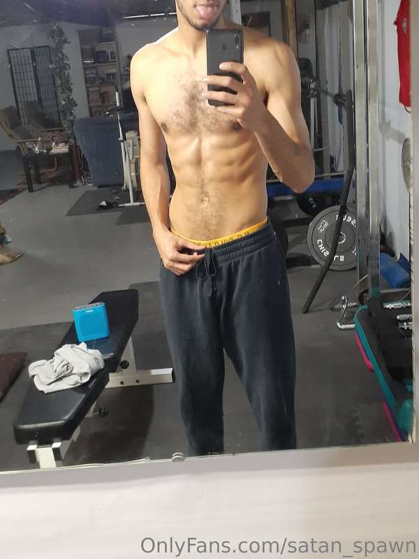 Post workout and shower pics/vid 2