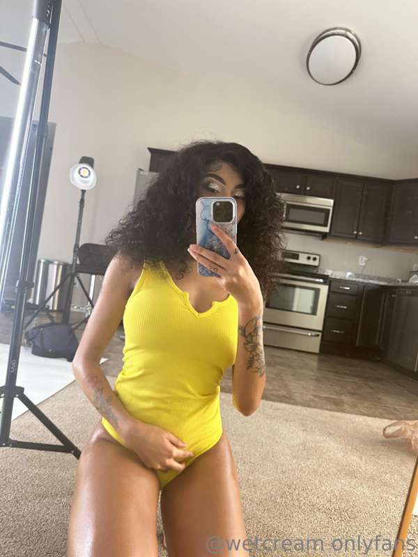 ~ somebody else did my makeup but previews of bday shoot🥵 25