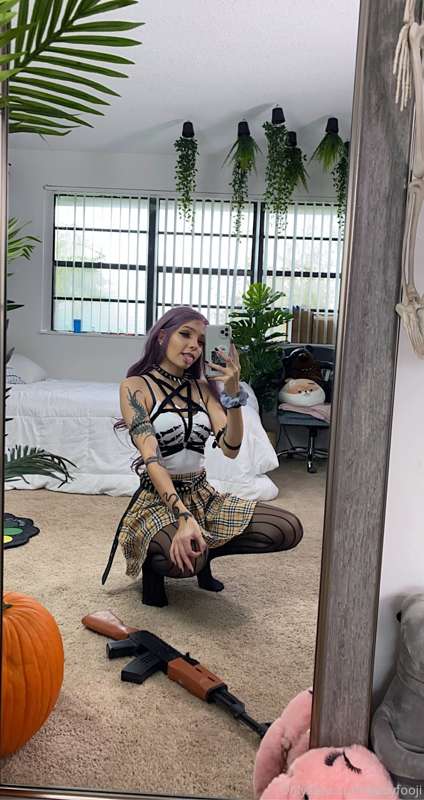 I hope you think of me the way I think of you 🥺 I get so hor.. 3