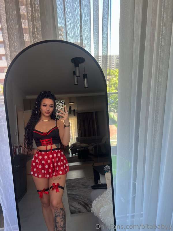 Bitababyy - Onlyfans - 2025-06-07T09:00:33