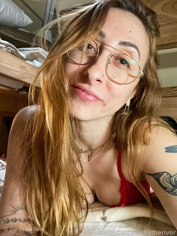 Zoebytheriver - Fansly - 24 Nov, 2021