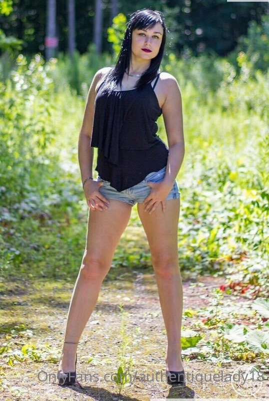 Photo de mon 3eme shooting . Ça fais un moment 😜
