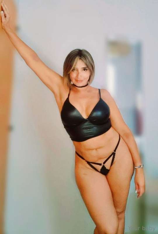 🔥 @venusinleo08 🔥 This natural MILF is very hot and ready to..