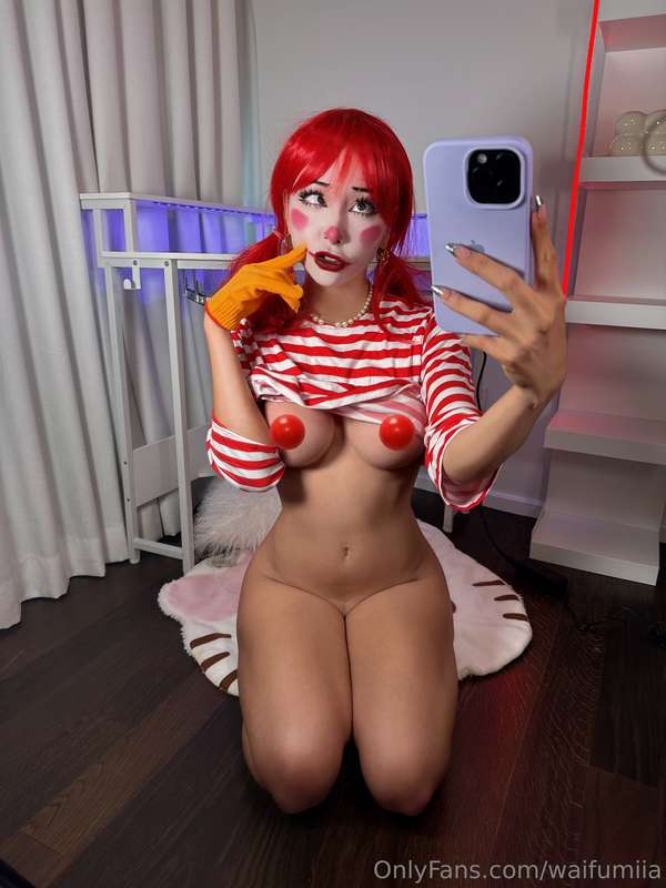 OMG!!! Derp clownyy makeup! 🤡 rate this look on a scale of 1.. 2