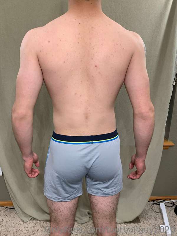 More undies pics from a photo shoot a while back - enjoy. Ca.. 27