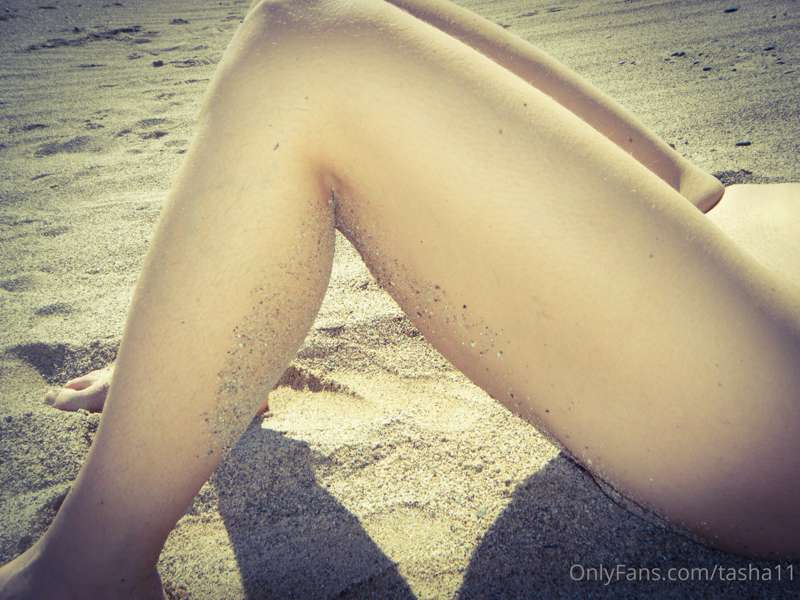 Sunday legs! In the secluded area in the private zone.