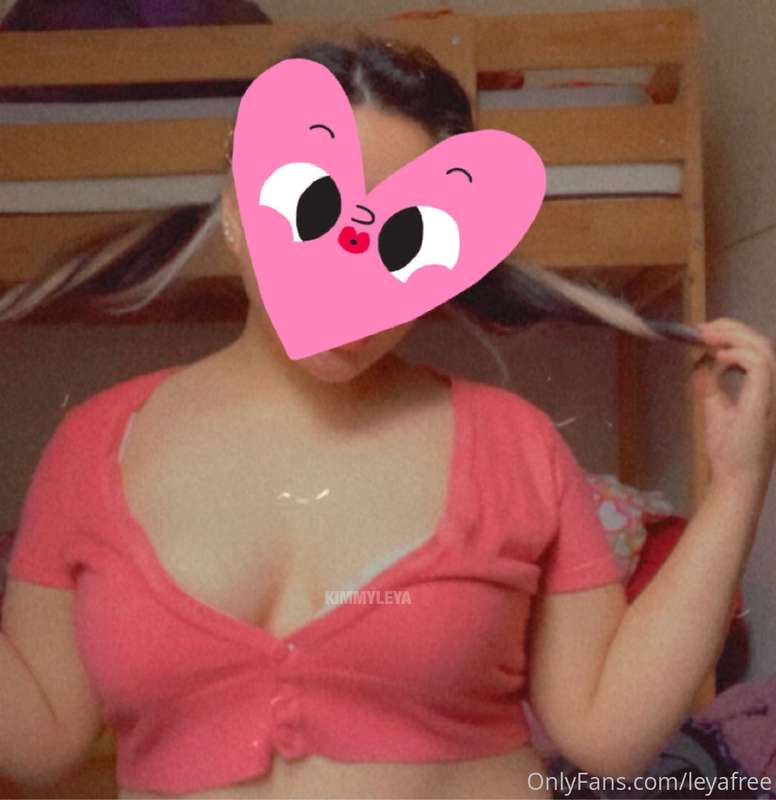 watch my big tits bounce while I train my ass and look cute ..
