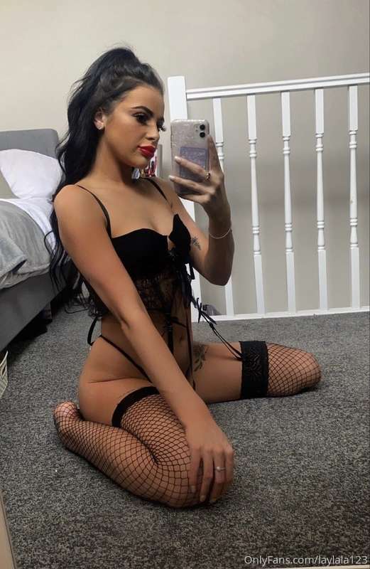 How would you like to spend your horny Sunday with me? 😈