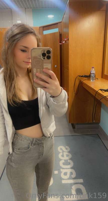 I Did squads today at the gym can I practice on you 🙈💦 1